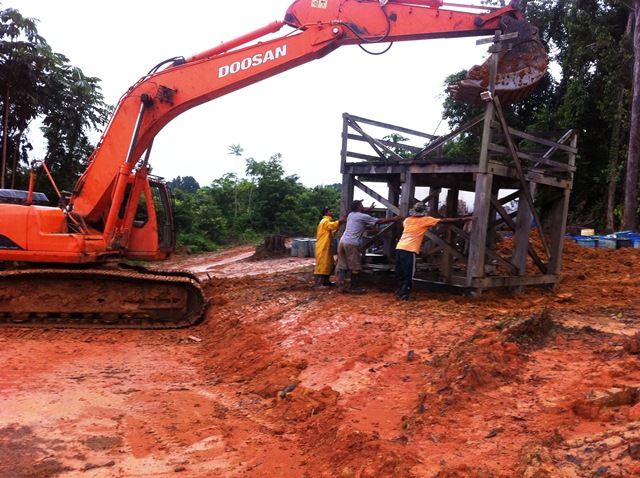 Description: D:\Gil Job Related Doc\Guyana\Guyana Photo Album\2011\11-04\Web\8.jpg